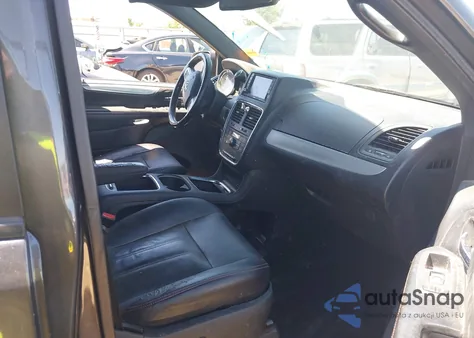 2019 Dodge Grand Caravan Gt z USA, uszkodzony, nr VIN 2C4RDGEG7KR561945